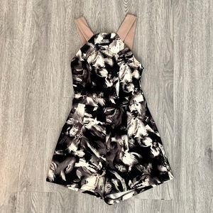 Elliatt romper. Black and white floral